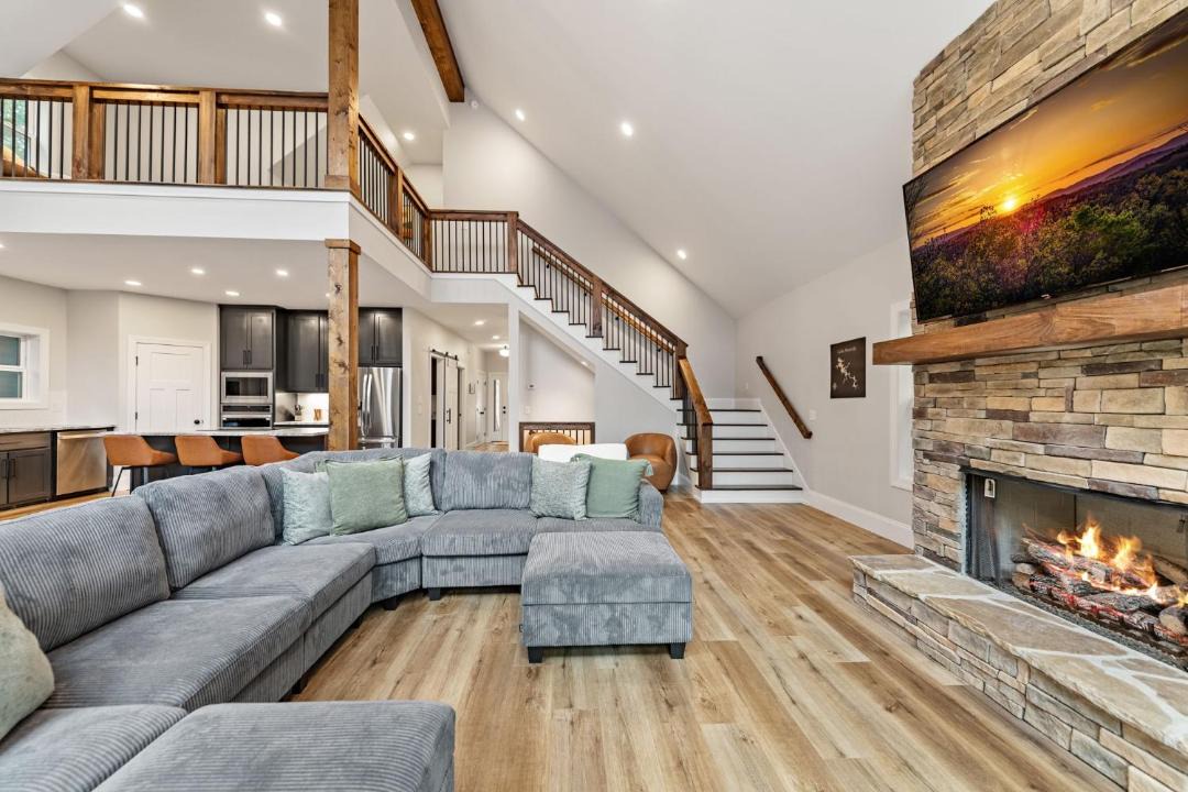 Photo of Livingroom in Blairsville
