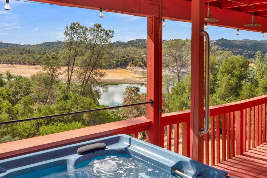 Photo of Others in Oak Shores