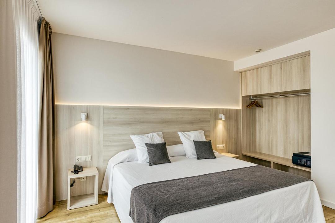 Photo of Bedroom in Castello d'Empuries