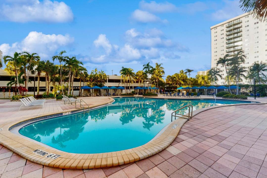 Photo of Others in Sunny Isles Beach