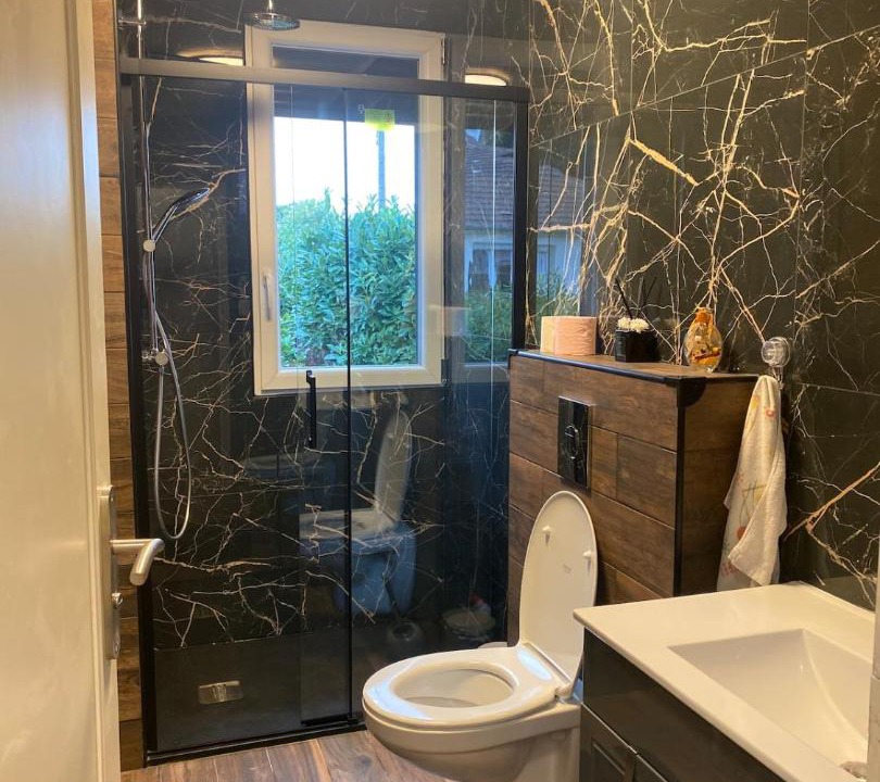 Photo of Bathroom in Le Grand-Quevilly