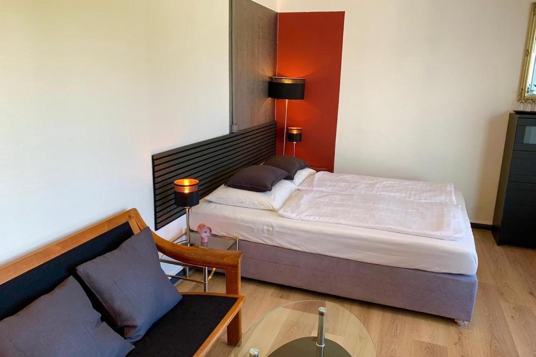 Photo of Others in Kvaers