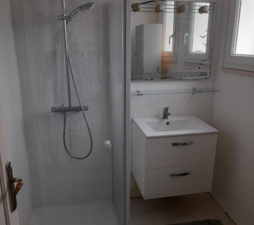 Photo of Bathroom in La Machine