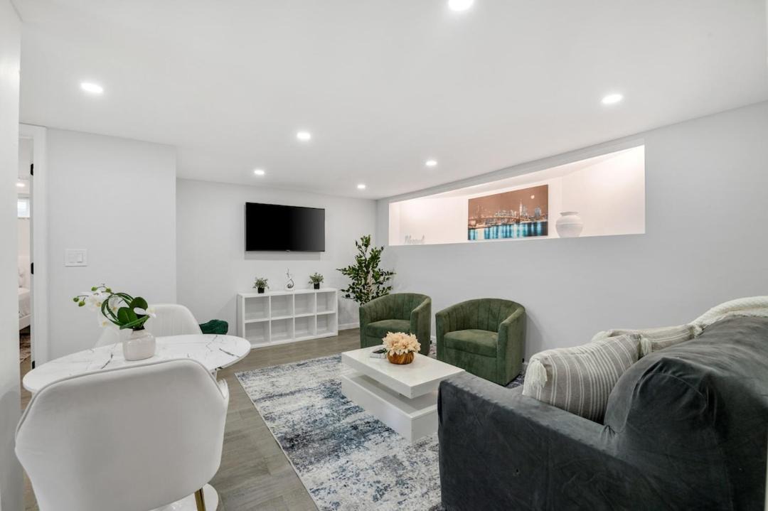 Photo of Others in Baldwin