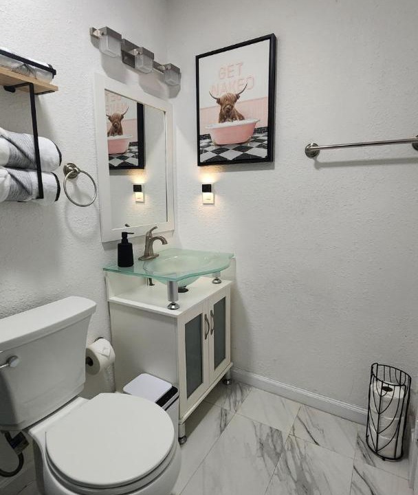 Photo of Bathroom in Miami Gardens