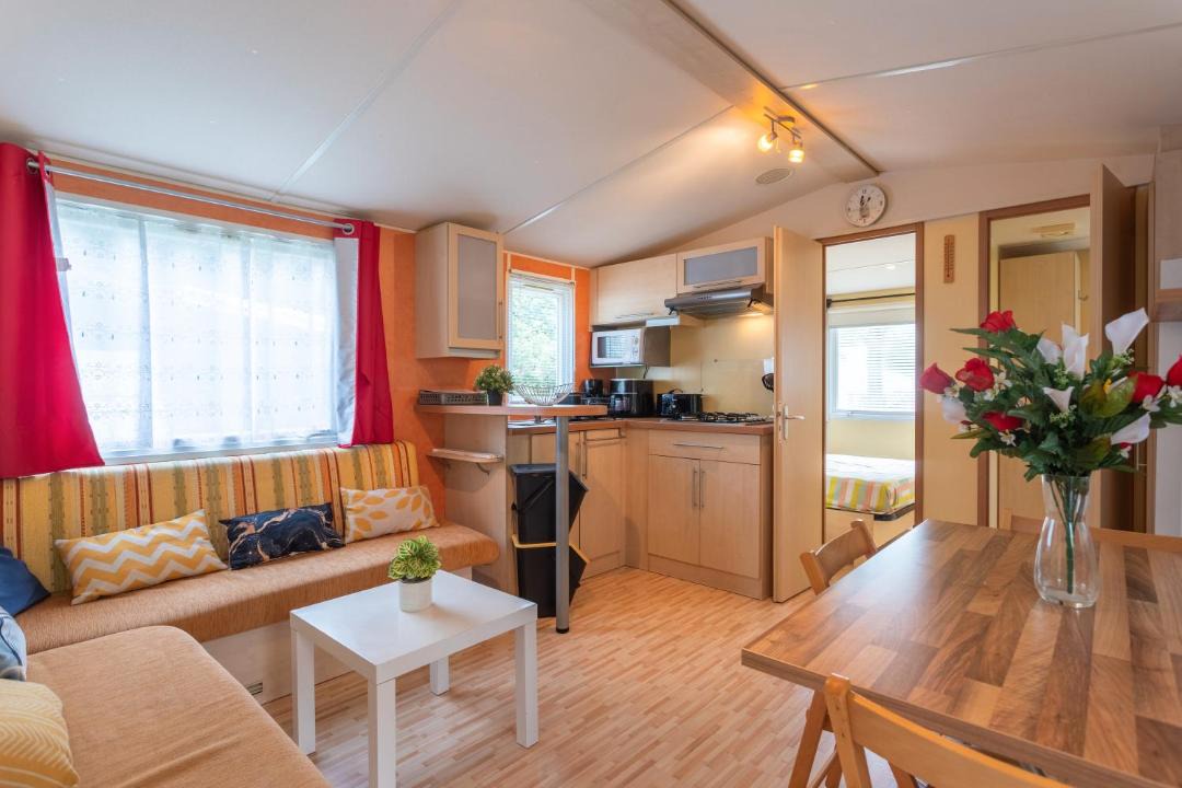 Photo of Others in Ascarat