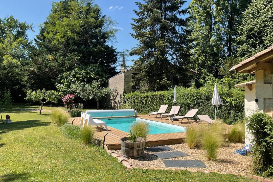 Photo of Others in Etauliers