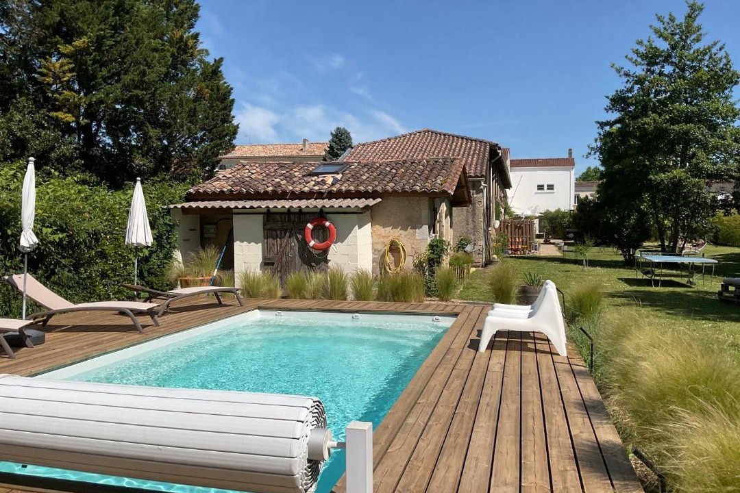 Photo of Others in Etauliers