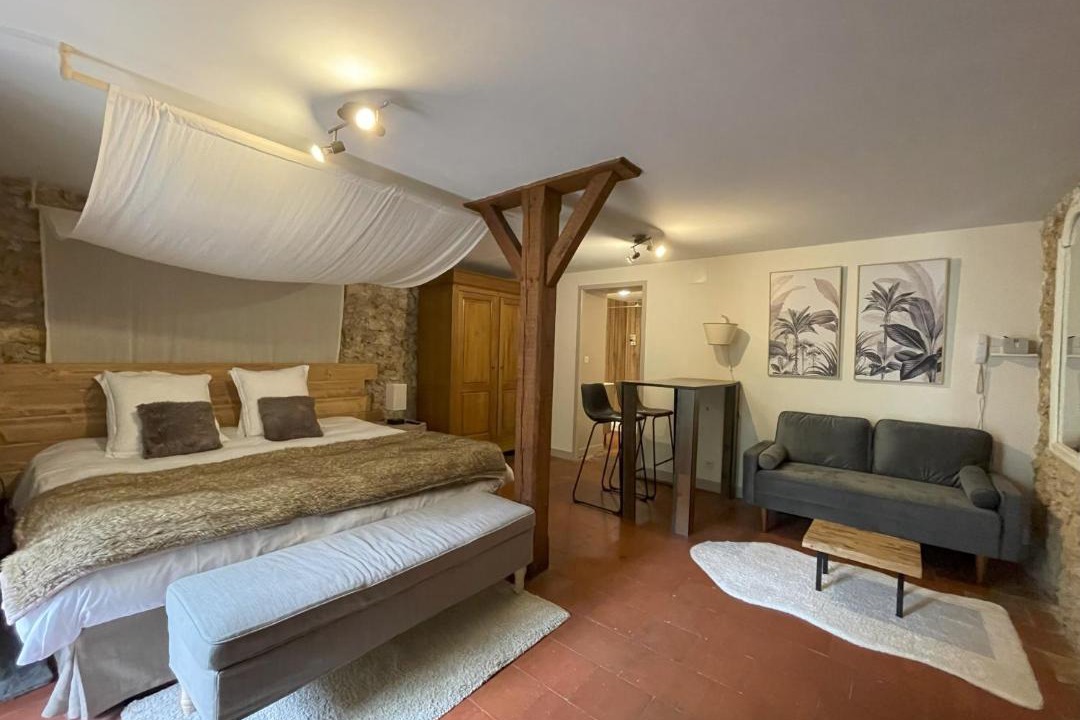 Photo of Bedroom in Roquefort