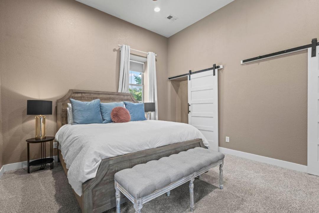 Photo of Bedroom in Sunnyside