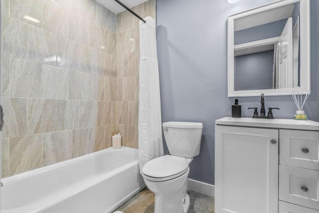 Photo of Bathroom in Washington Park