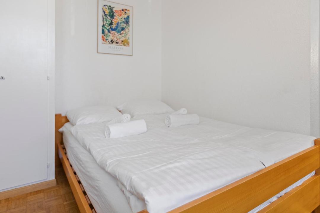 Photo of Bedroom in Noes