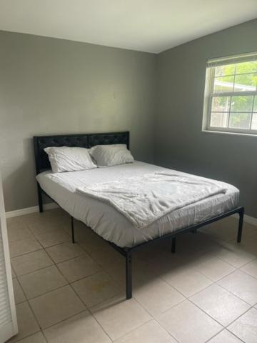 Photo of Bedroom in Shore Acres