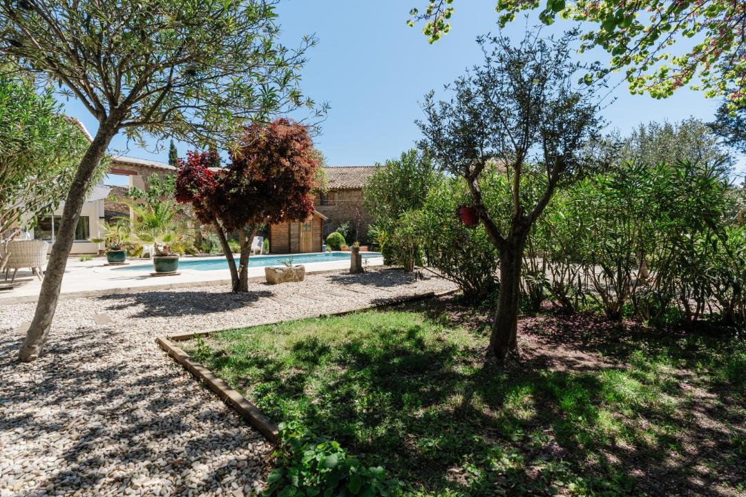 Photo of Others in Ornaisons