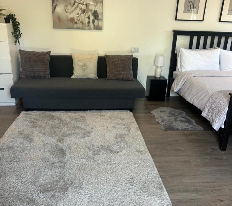 Photo of Others in Pangbourne