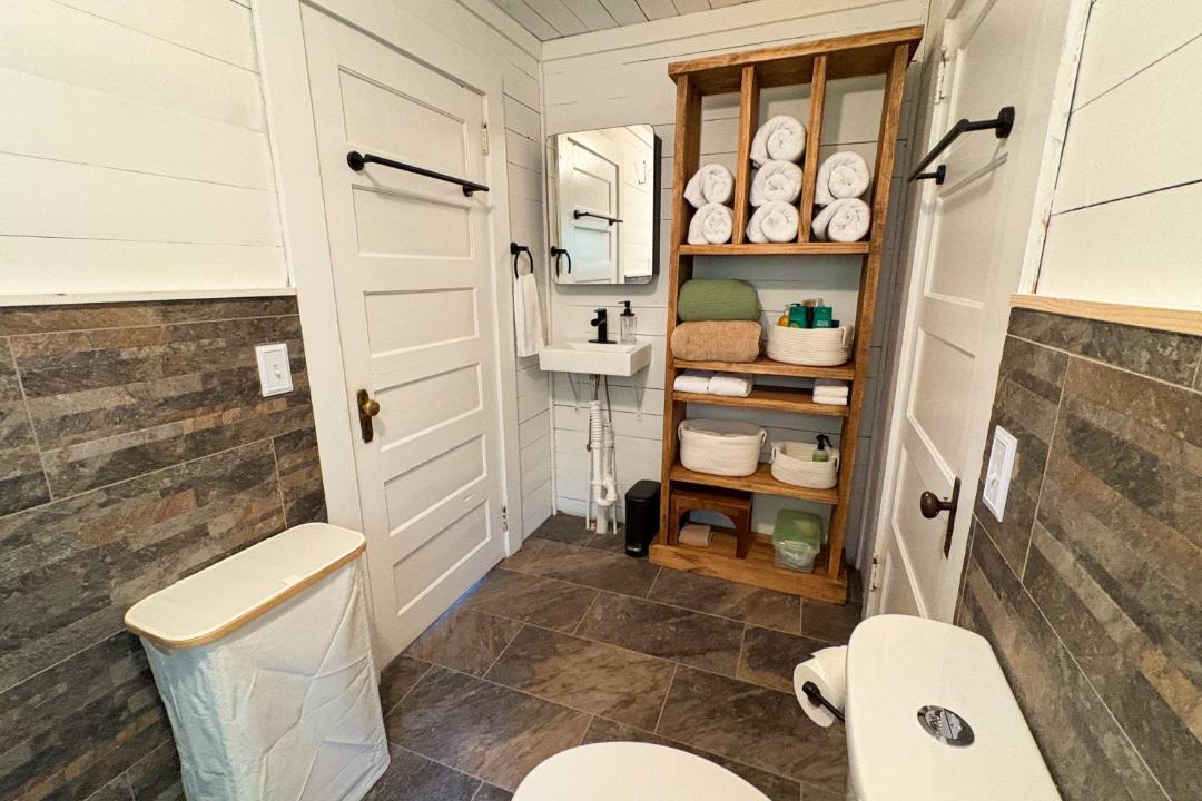 Photo of Bathroom in Hendersonville
