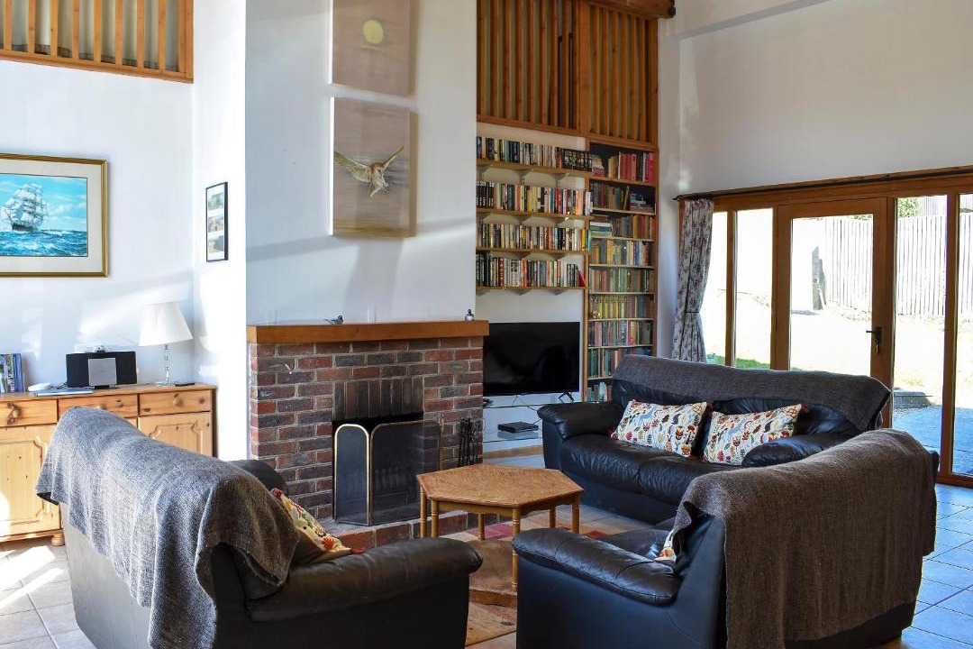 Photo of Livingroom in Compton