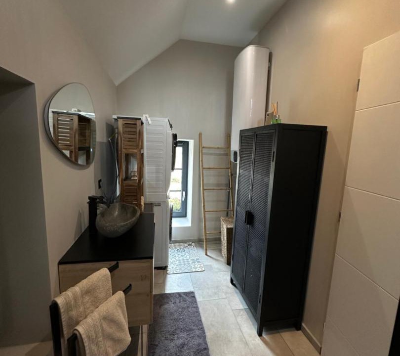 Photo of Others in Morey