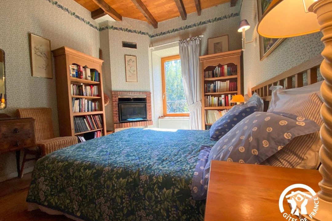 Photo of Bedroom in Tauriac-de-Naucelle