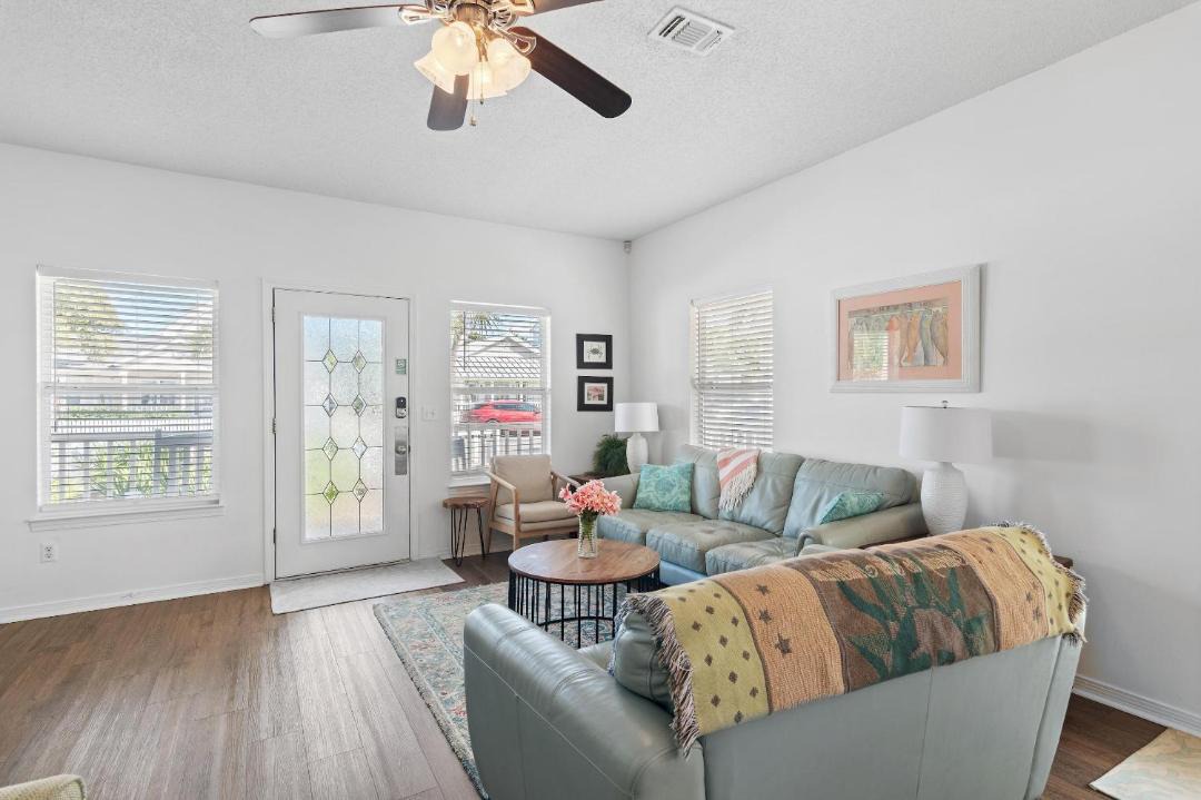 Photo of Others in Clipper Cove