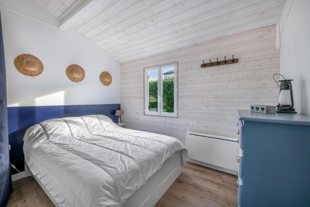 Photo of Bedroom in Saint-Michel-Chef-Chef