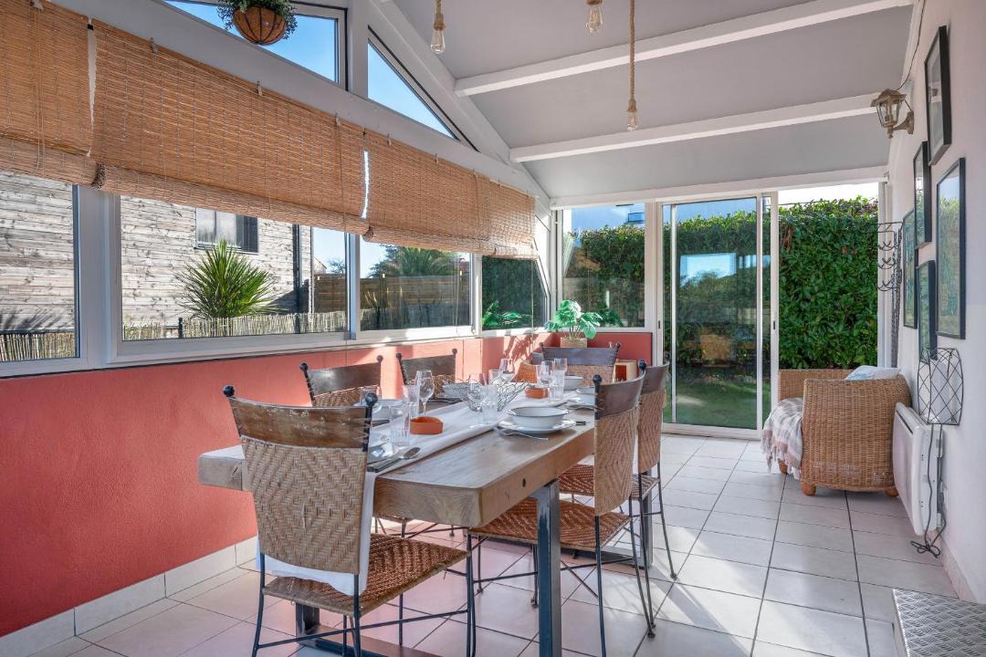 Photo of Patio Balcony in Saint-Michel-Chef-Chef