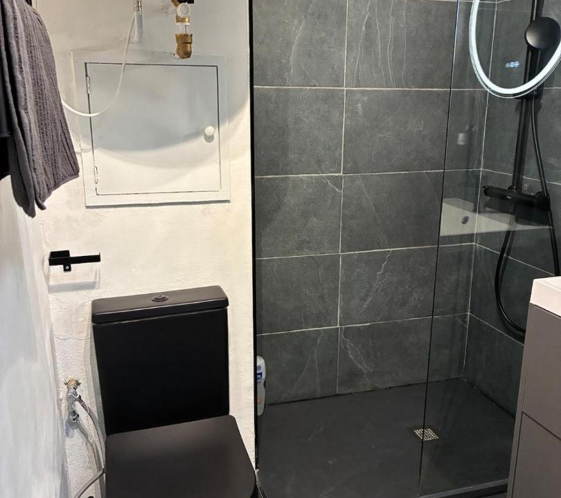 Photo of Bathroom in Pyrenees 2000