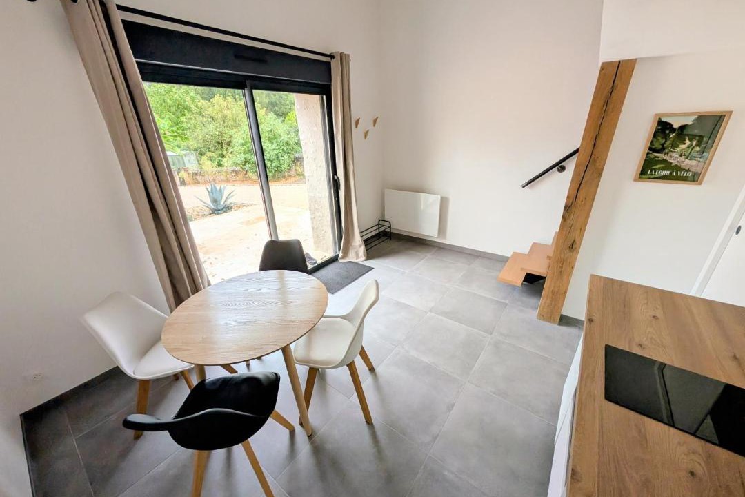 Photo of Others in Mer