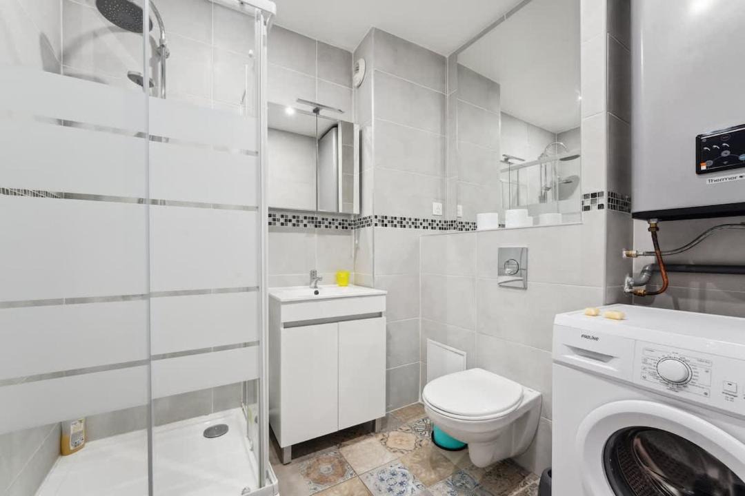 Photo of Bathroom in Charleville-Mezieres