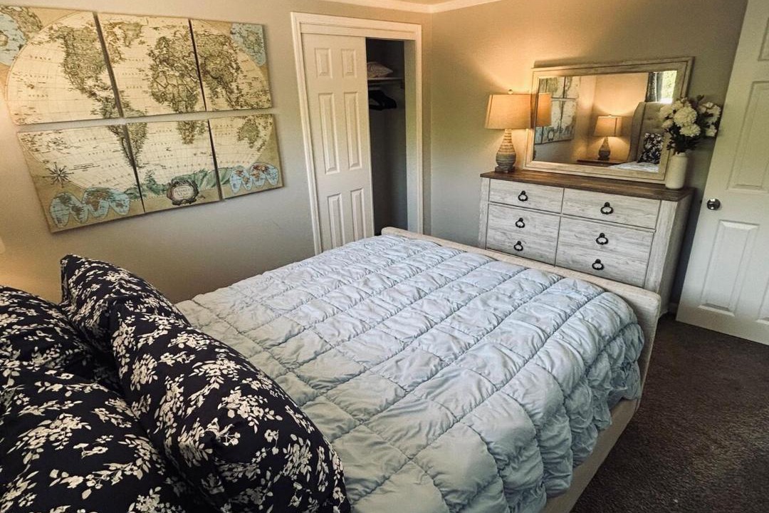 Photo of Bedroom in Sutherlin