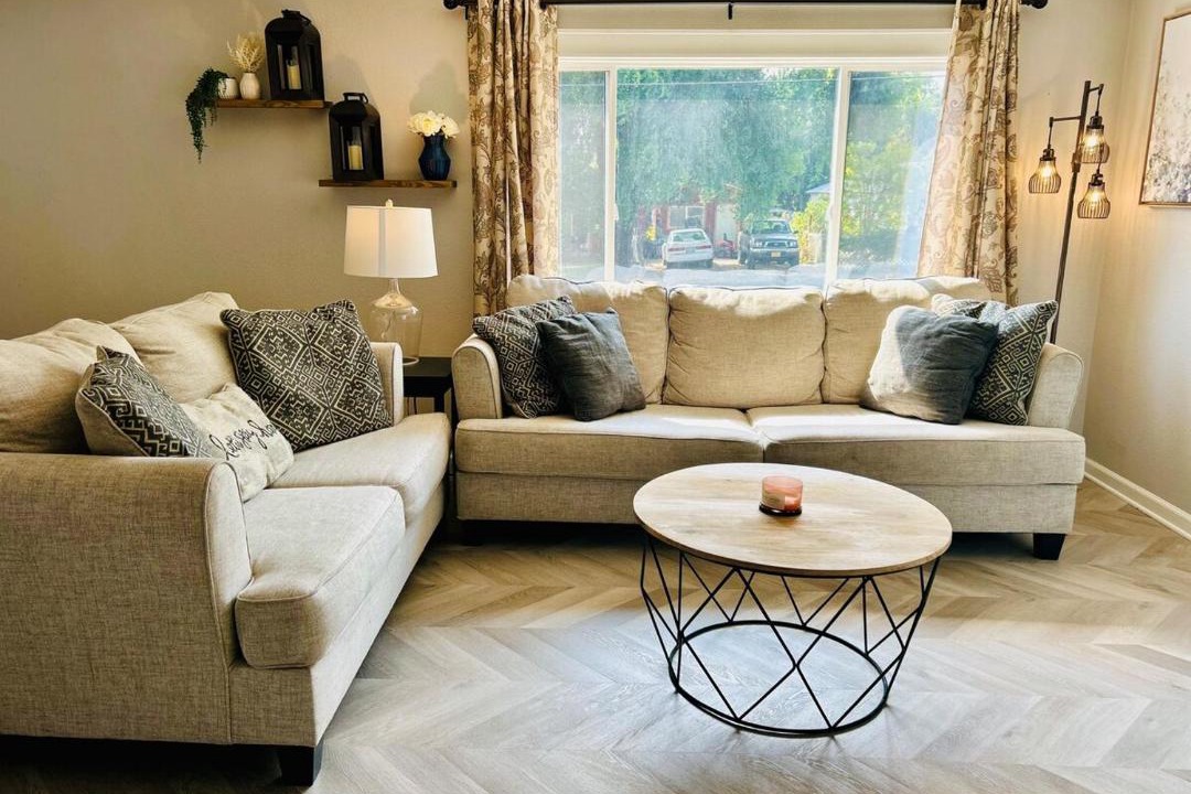 Photo of Livingroom in Sutherlin