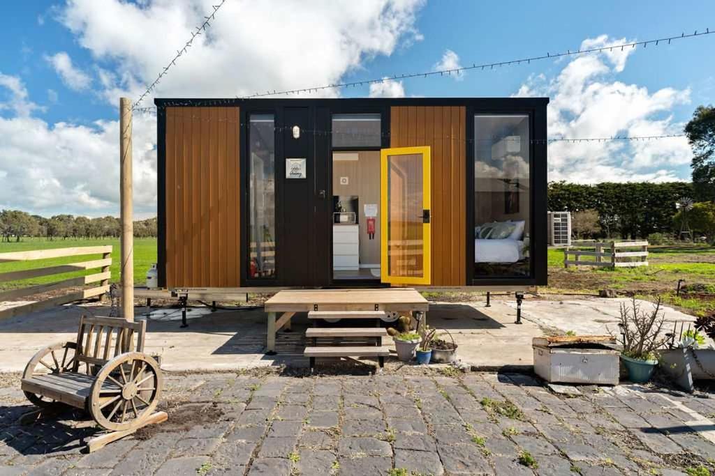 Photo of Others in Bookaar