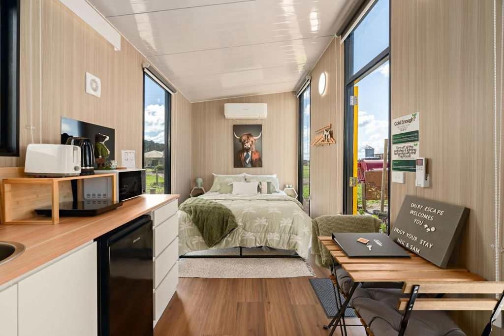 Photo of Others in Bookaar