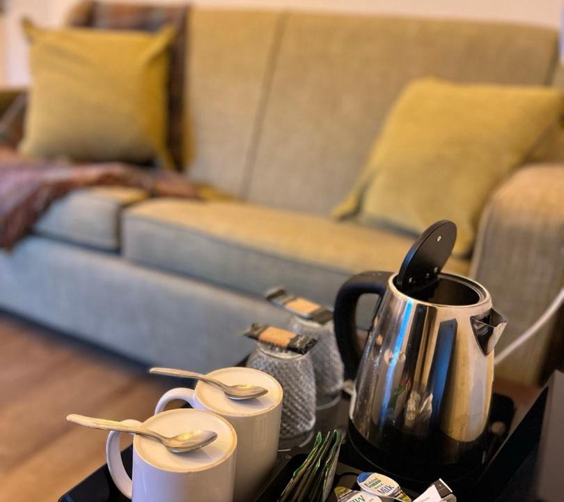 Photo of Others in Contin