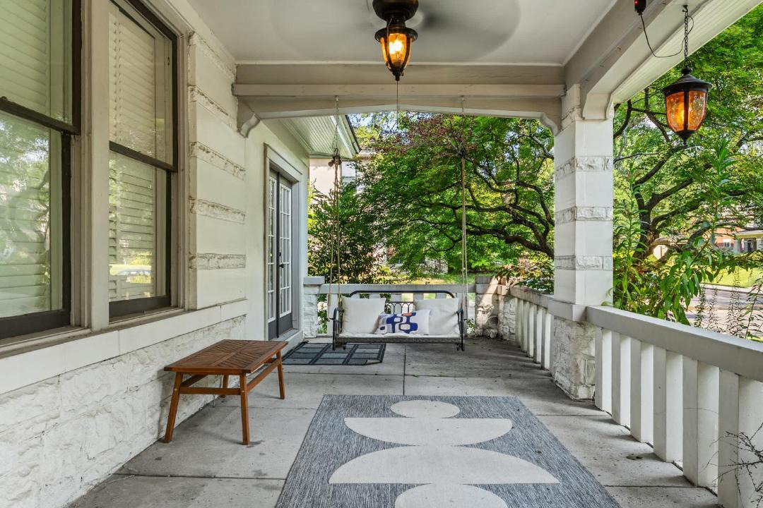 Photo of Patio Balcony in Central Gardens