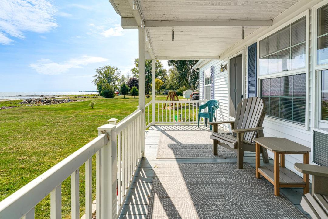 Photo of Patio Balcony in Harbor Beach