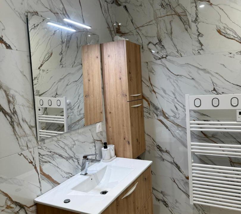 Photo of Bathroom in Violes