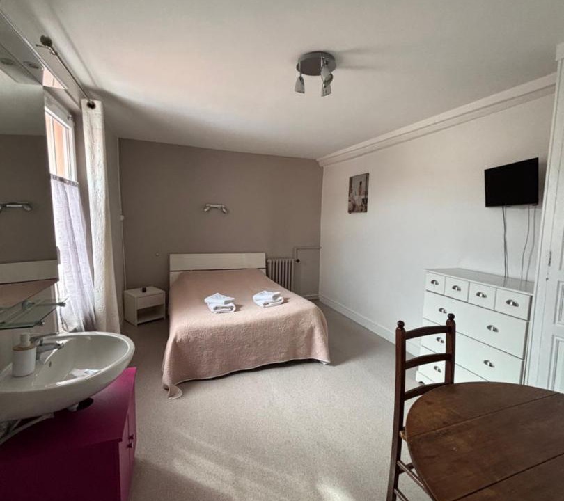 Photo of Others in Cherisy