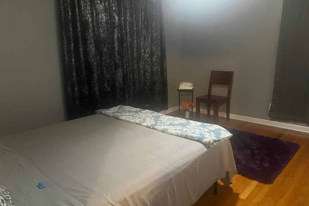 Photo of Bedroom in Greendale