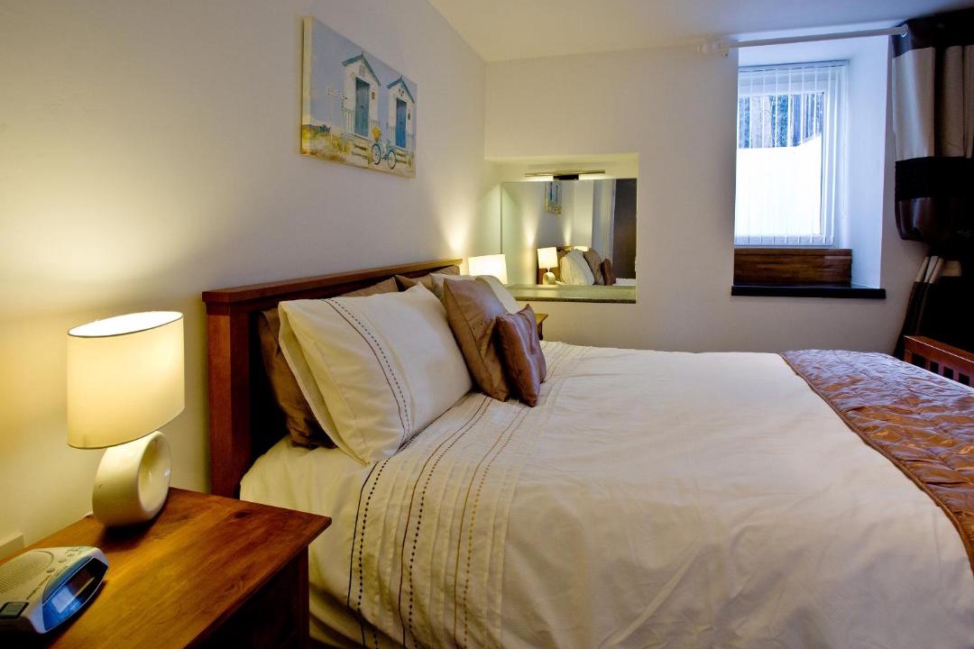 Photo of Bedroom in Torquay City Centre