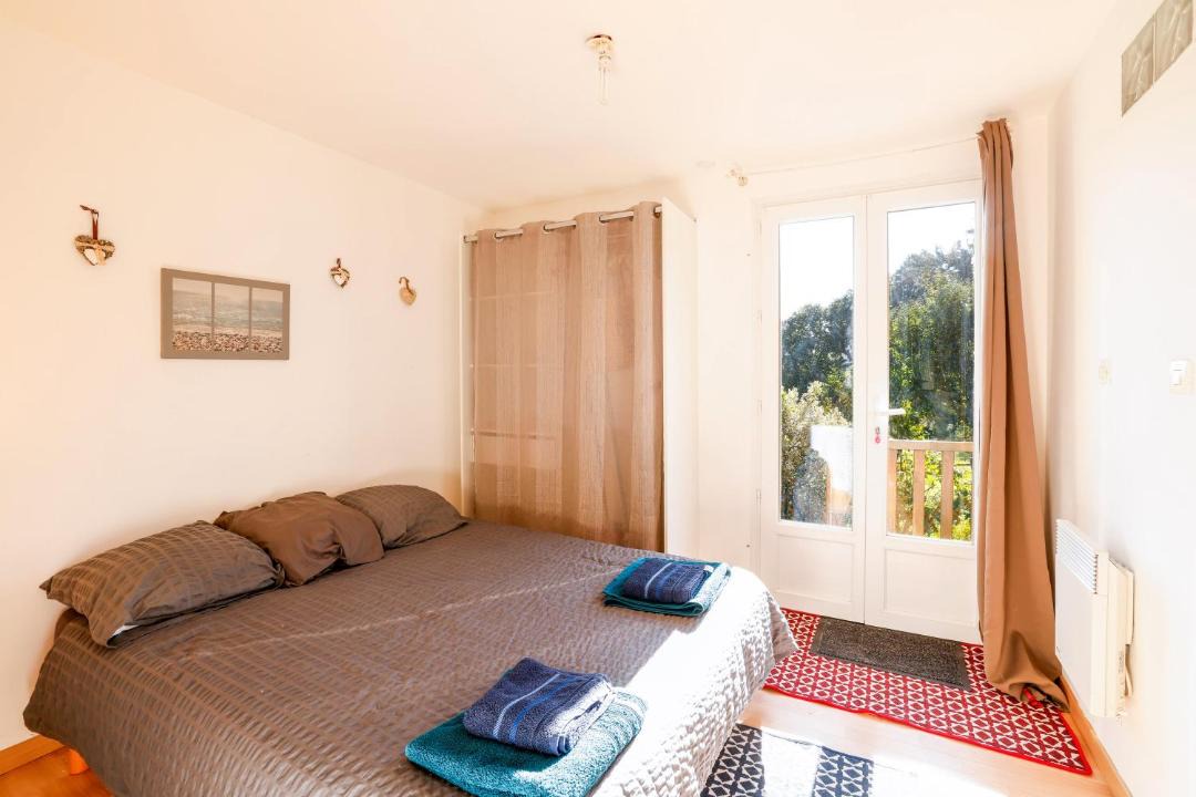 Photo of Bedroom in Chateauneuf-du-Faou