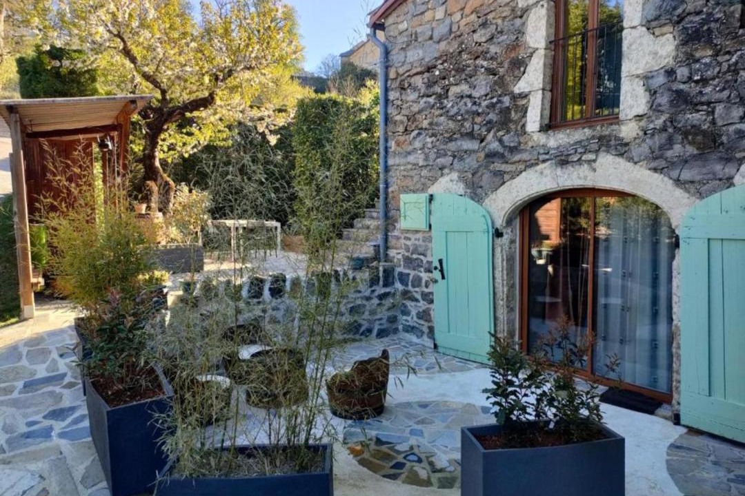 Photo of Others in Mostuejouls