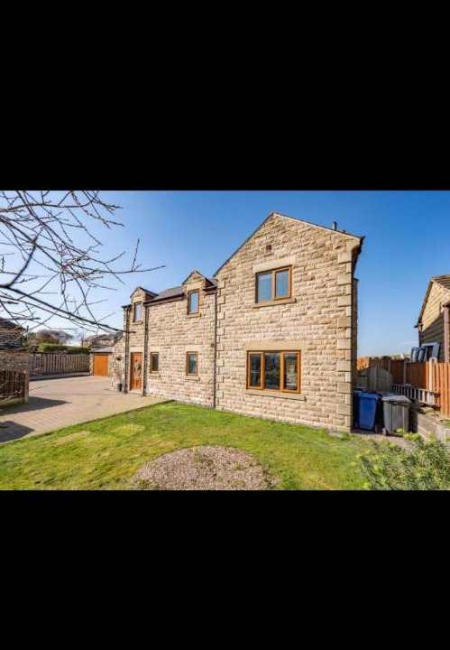 Photo of Others in Hoylandswaine