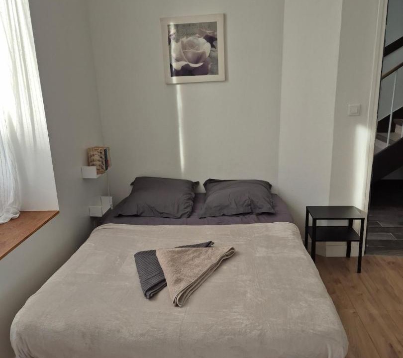 Photo of Bedroom in Saint-Renan