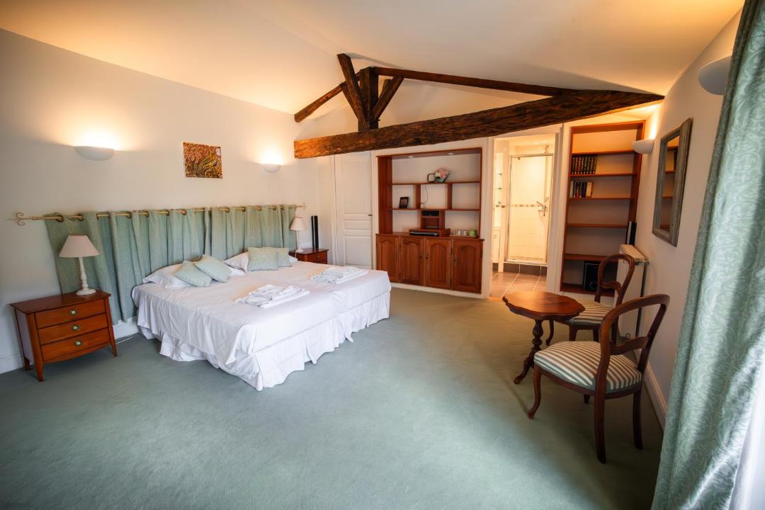 Photo of Others in Criteuil-la-Magdeleine