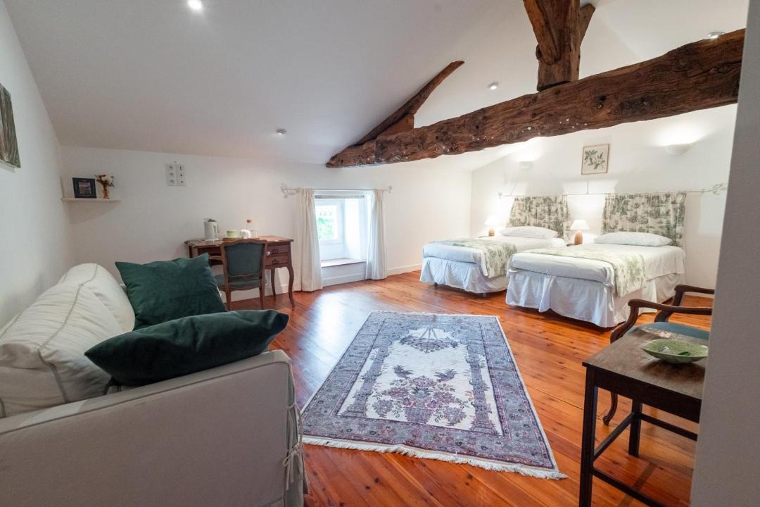 Photo of Others in Criteuil-la-Magdeleine