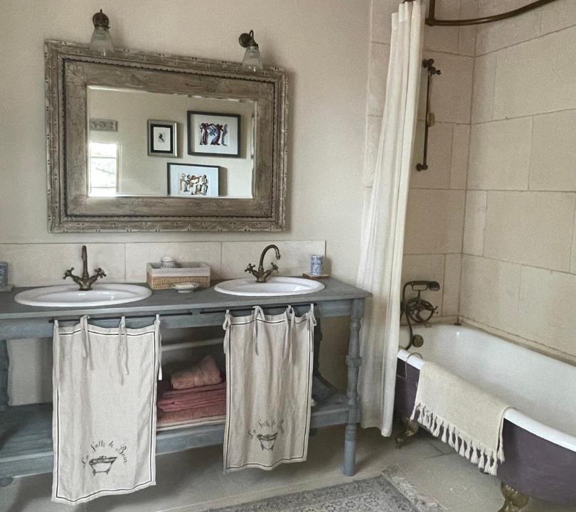 Photo of Others in Mielan