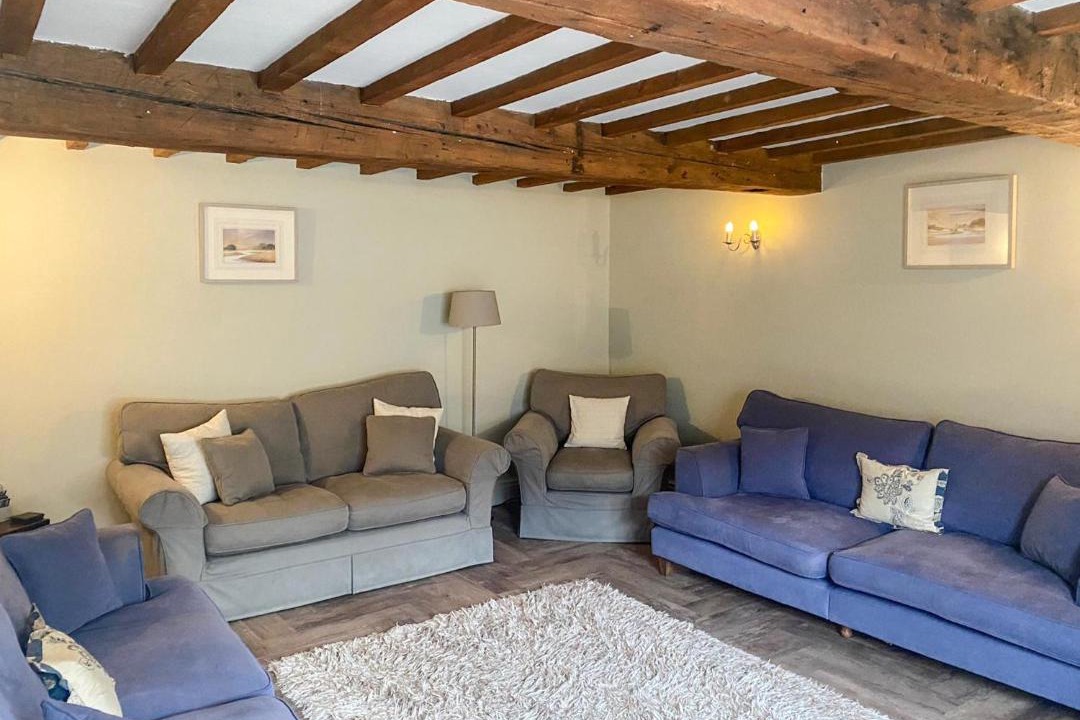 Photo of Others in Hundall