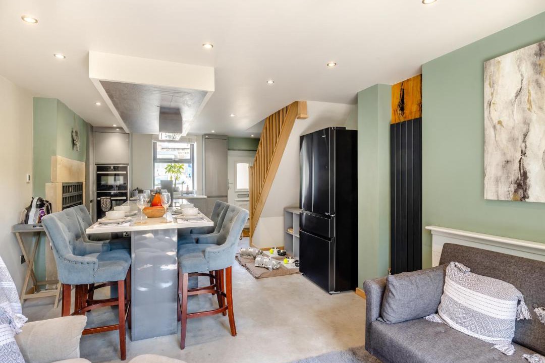 Photo of Others in Padfield