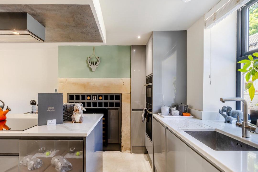 Photo of Others in Padfield